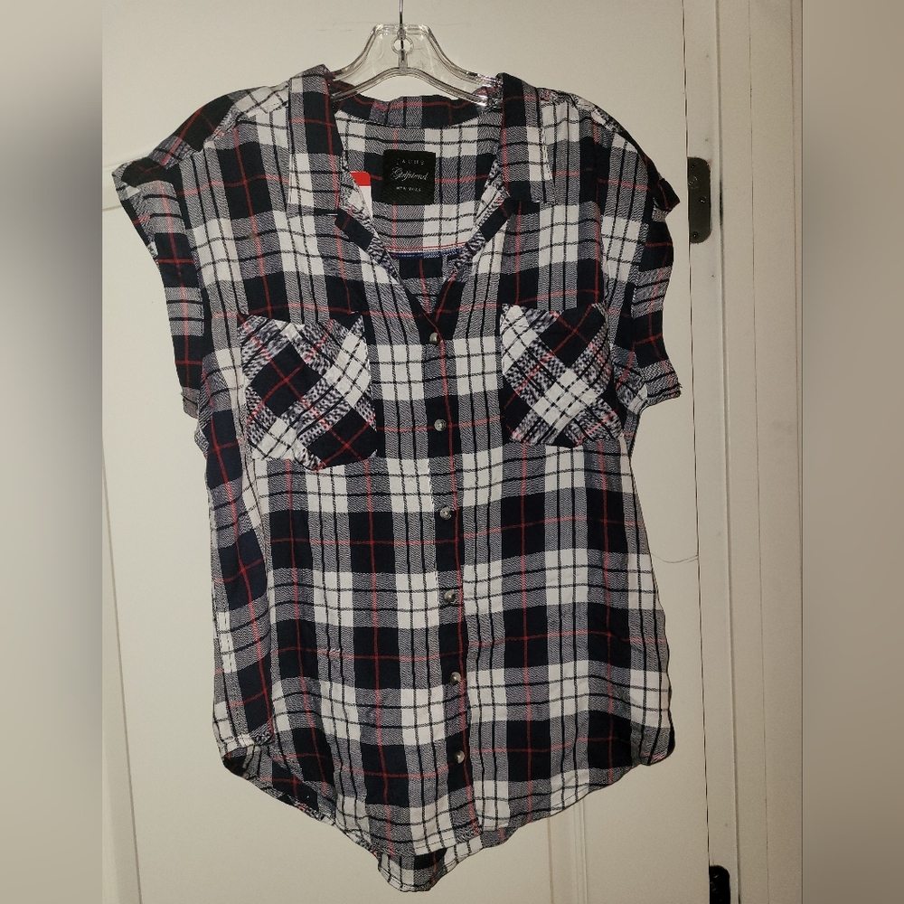 NEW Jachs Girlfriend Women's Blue, White, &  Red Plaid Short-sleeved Shirt